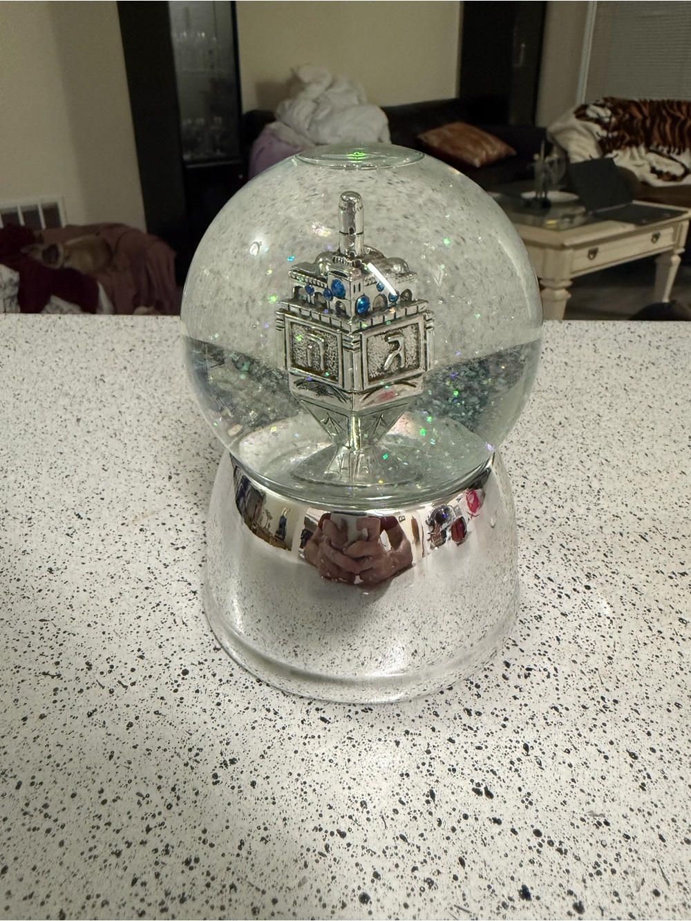 Jewish Hanukkah SnowGlobe with Dreidel Hebrew Symbols Wind Up Musical WaterGlobe